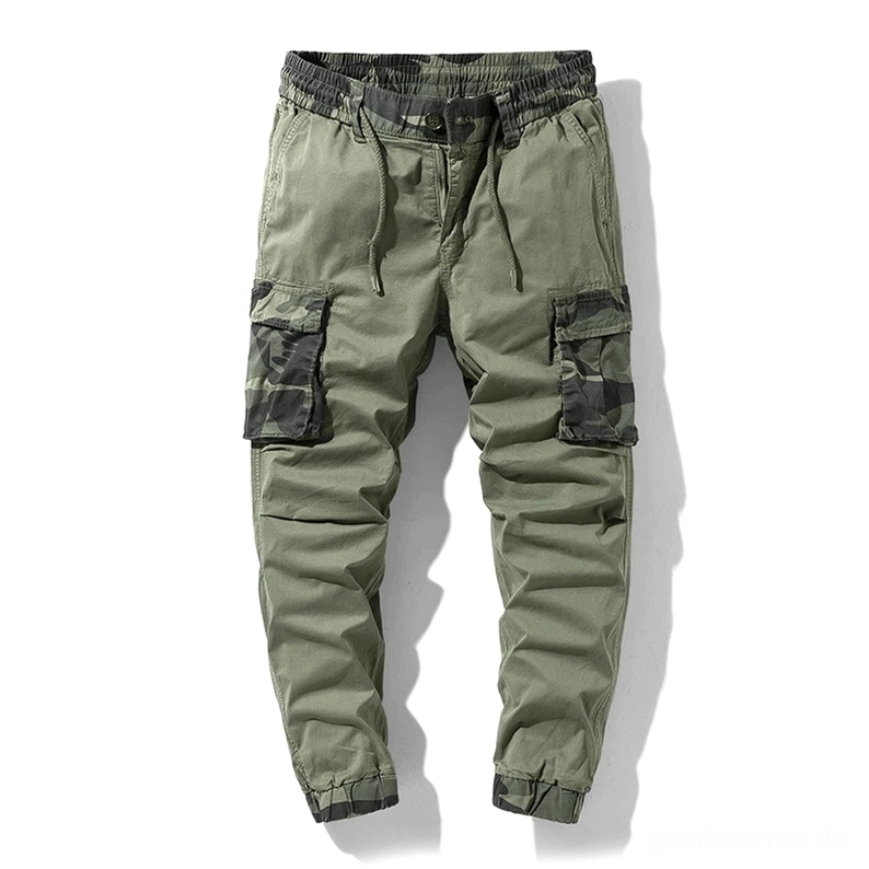 Herren Gothic Cargo Joggers Schrägansicht Taschoplatzierung Passform Alternative Cargohose
