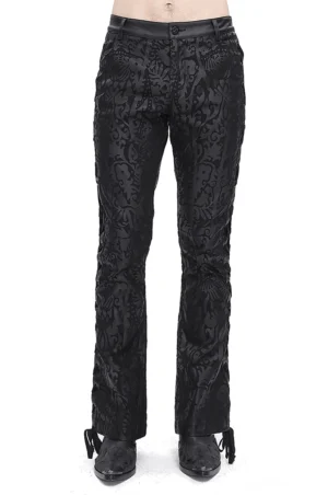 Herren Gothic Damast Schnürhose mit Schlag und Fesselschnüren Frontansicht auf männlichem Model mit schwarzem Damastmuster und metallverstärkter Schnürung