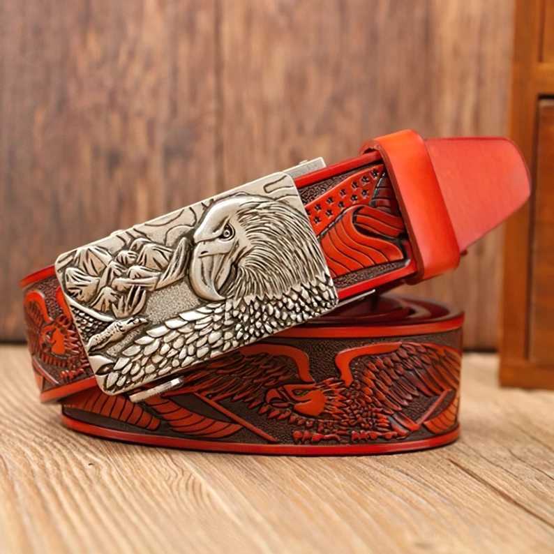 Herren Gothic Ledergürtel mit Antik-Messing-Schnalle und geprägte Adler-patriotische Motiv, Authentische Alternative Fashion Herrenaccessoires
