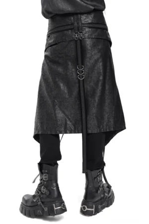 Rückansicht aus drei Vierteln des gotischen Punk-Strap-Rocks, asymmetrischer Saum und zentraler Reißverschluss-Verschluss auf schwarzem Kunstleder-Rock