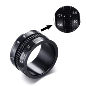 Gothic Kamera-Objektiv Spinner Ring Seitenansicht mit rotierendem Bandmechanismus und matter schwarzer IP-Beschichtung – Rotationsfunktion Detail