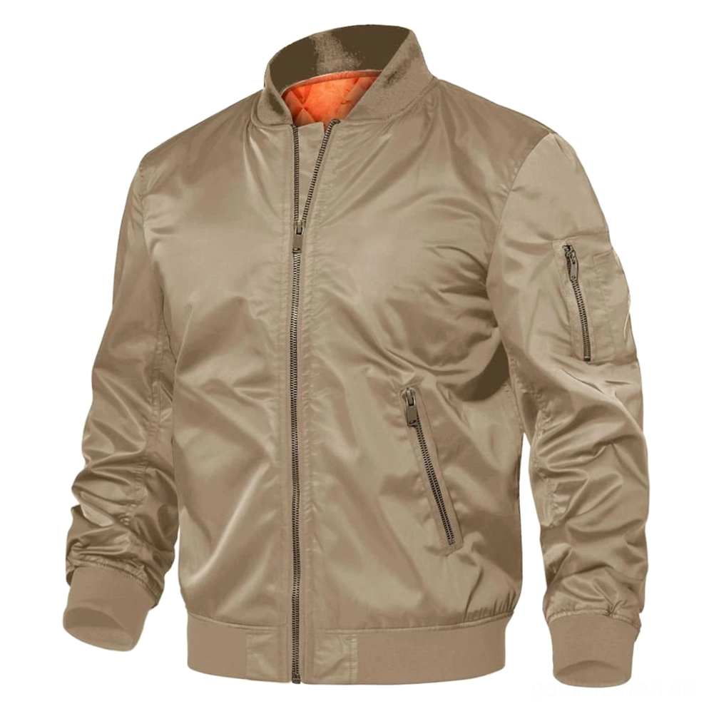 Khaki Tan MA-1 Bomberjacke mit gezipperten Seiten- und Armtaschen – Industrial Gothic Aesthetic Military Jacket für Herren mit Erdtönen