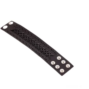 Unstrukturiertes Leder-Cuff-Armband mit detailliertem Flechtmuster und verstellbarem Schnappverschlusssystem für Gothic Punk Alternative Mode und Subkultur-Styling