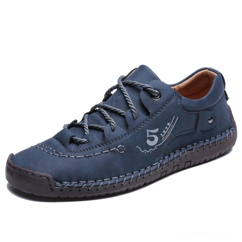 Marineblau-Gothic Schnürschuhe Herren Casual Leder-Loafer mit Schnürverschluss, Studio-Seitenwinkel zeigt mattes Leder-Finish und handwerkliche Verarbeitung