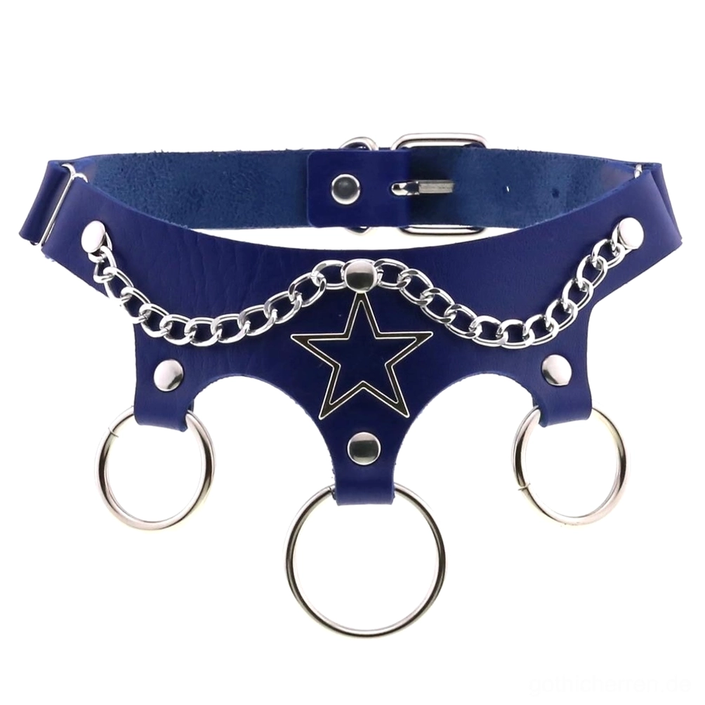Marineblau Leder-Gothic-Stern-Choker mit Metallringen Flatlay gotisches Halsband Farbvariante