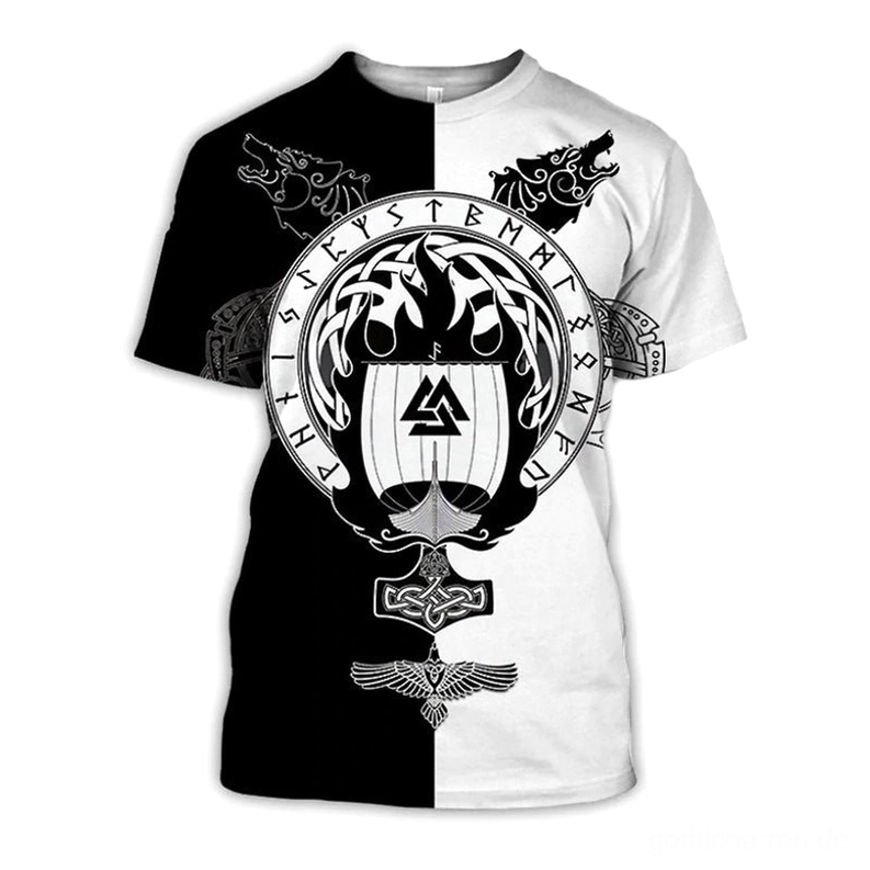 Nordisches Runenschrift-Wikinger-Gothic-T-Shirt Vorderseite mit Split-Color-Design, zeigt Runenkreis, Wikingerschiff, Wölfe und keltische Knotenmuster auf hochwertigem Köper-Material in Schwarz-Weiß-Kontrast