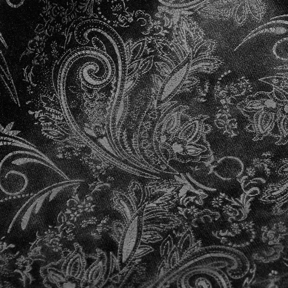 Paisley geprägter Samt-Stoffstruktur Nahaufnahme, schwarze Tonalität Damast-Blumenmuster, Samtflor-Detail, luxuriöse geprägte Oberflächenbeschaffenheit, Textur-Makro