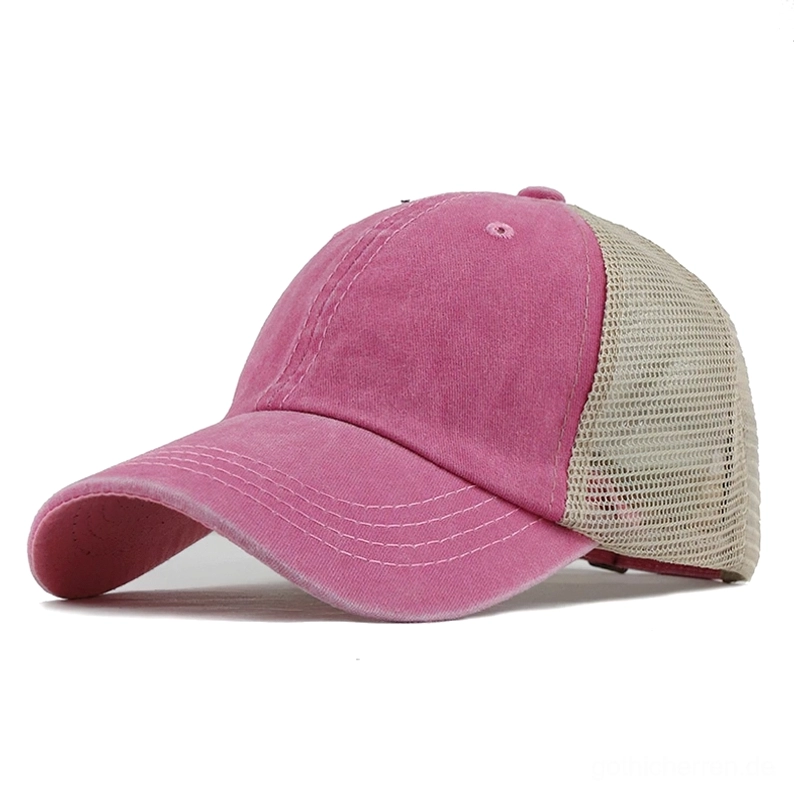 Rosa gewaschene vintage Gothic-Baseball-Kappe, Pastel-Goth-Ästhetik mit beige Mesh-Rückseite – Romantic Goth Hybrid Style
