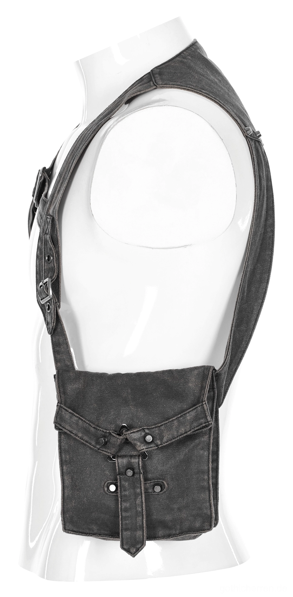 Seitenansicht Detail der post-apokalyptischen Crossbody Harness-Tasche mit quadratischer Druckknopf-Tasche und zerstörter Kunstleder-Textur