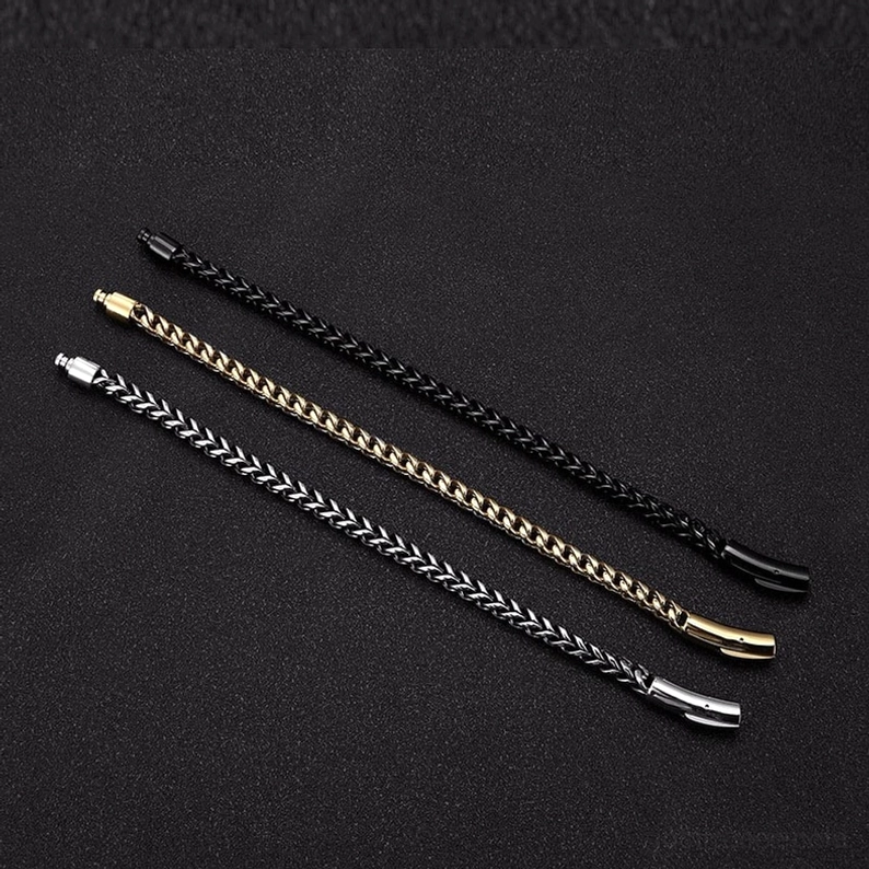 Premium Edelstahl Gothic Armband – Dunkle Eleganz Kettenschmuck für Gothic-Mode und Subkultur, zeitloses industrielles Design