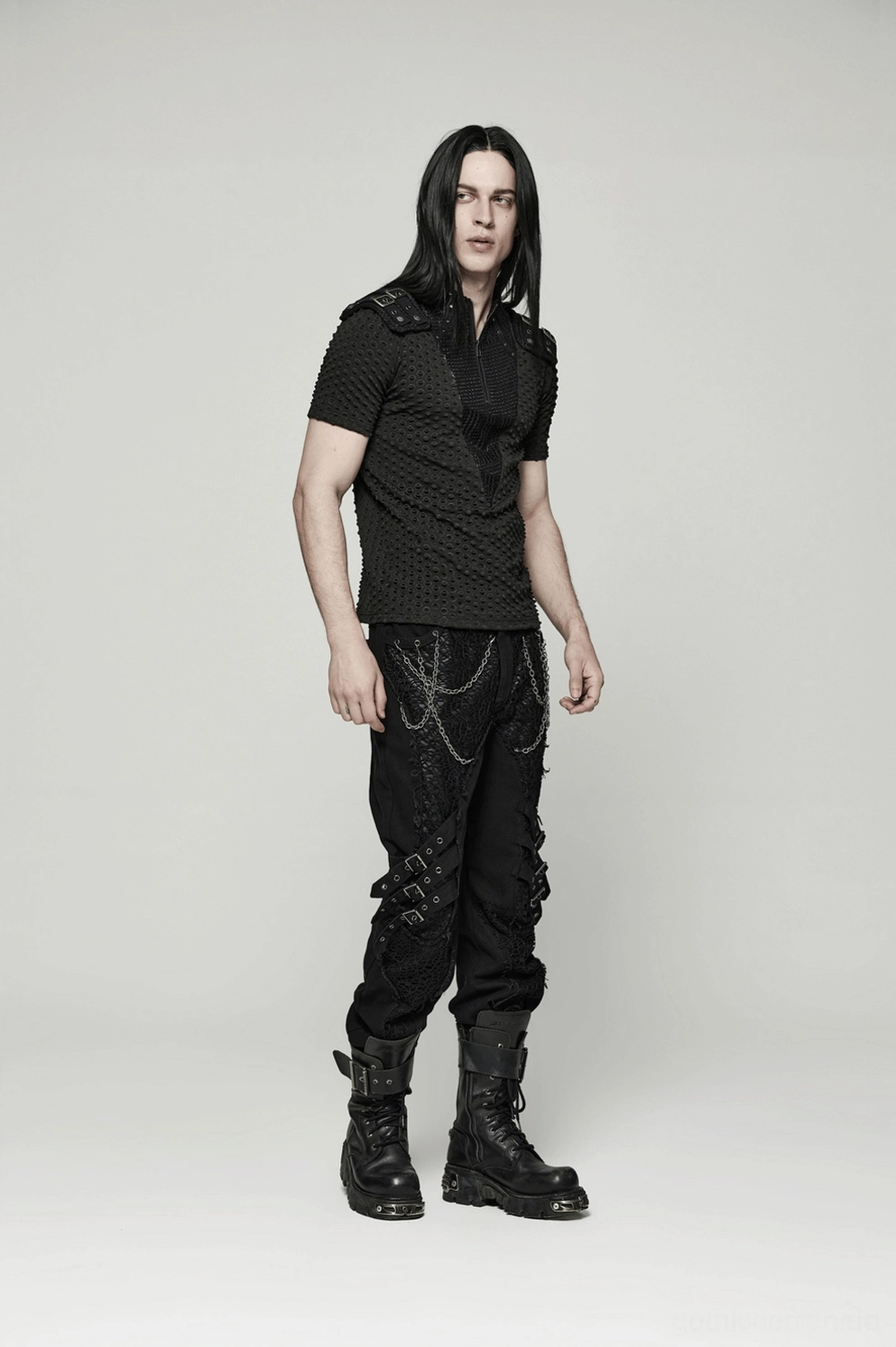 Punk-Gothic-Tactical-Shirt mit Mesh-Paneelen, genieten Hardware-Elemente und schmal geschnittene Silhouette, Post-Punk-Designinspiration