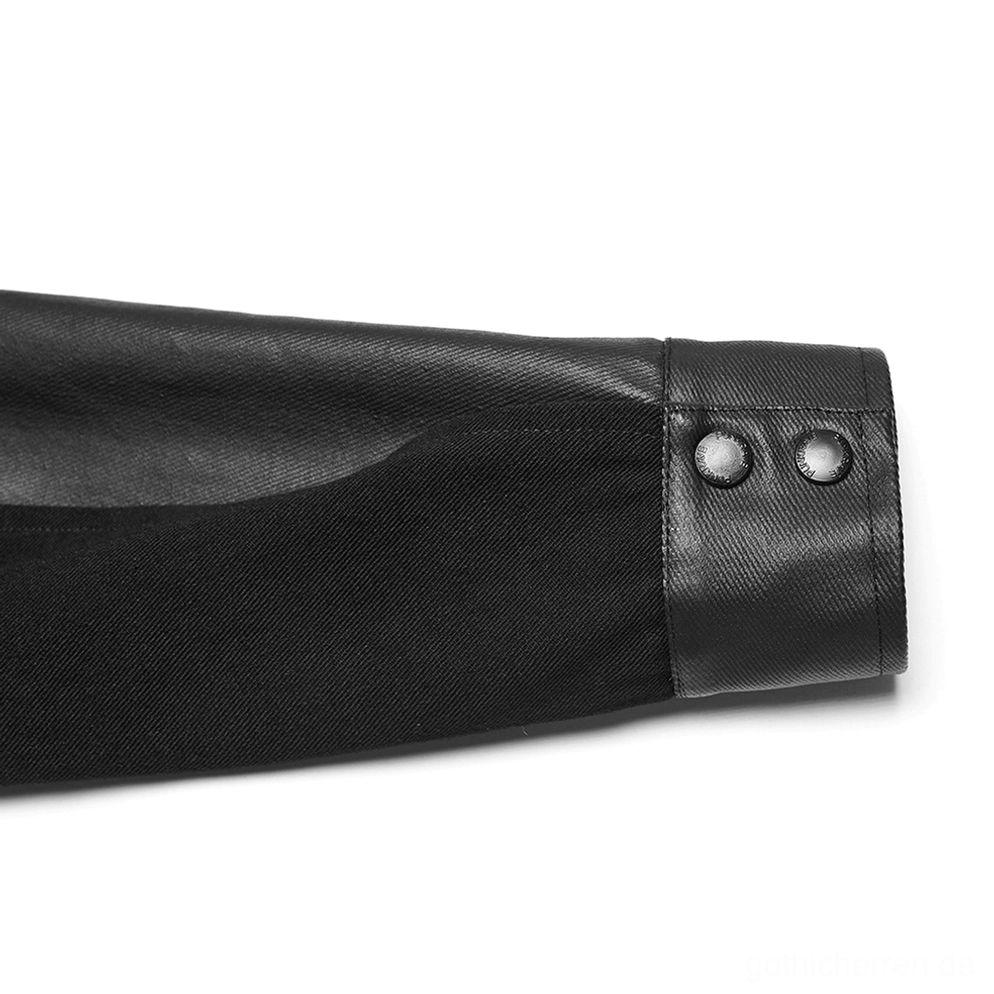 Manschettendetail der Military Gothic Jacke mit Kunstleder-Druckknöpfen und präziser Steppnaht – Handwerkliche Verarbeitung
