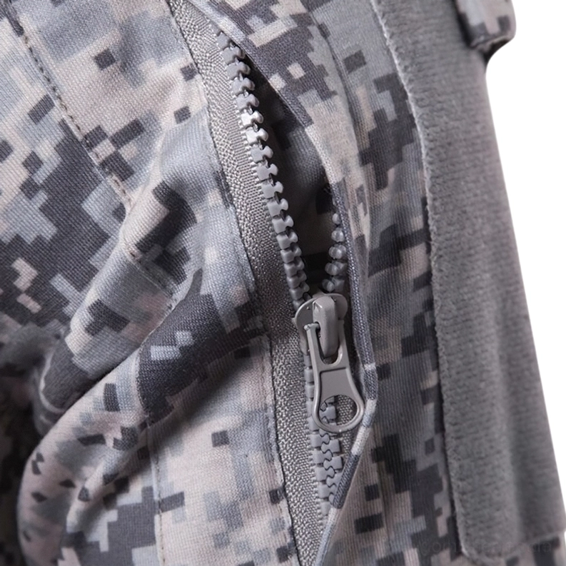 Ärmel-Naht und Konstruktions-Detail des schwarzen Gothic Tactical Sweatshirts zeigt hochwertige Verarbeitung