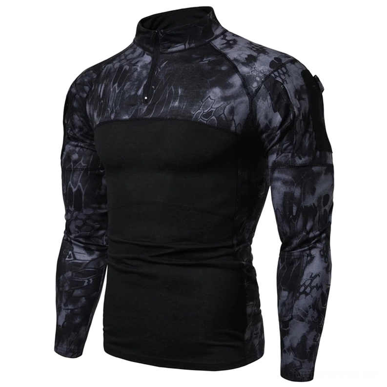 Schwarzer Gothic Tactical Quarter-Zip Top mit Python Camouflage Ärmelmuster und linker Oberarm-Utility-Tasche