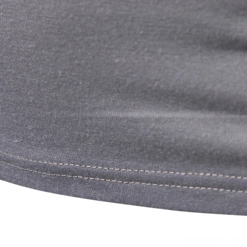 Vollansicht Seitenprofil des schwarzen Python Camouflage Tactical Sweatshirts zeigt schlanke taillierte Passform