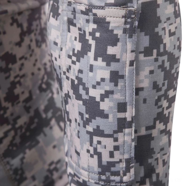 Linke Ärmel-Utility-Tasche Detail des schwarzen Tactical Sweatshirts mit Python Camouflage-Druck