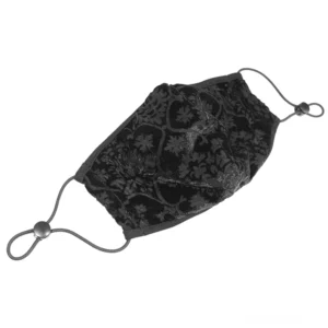 Schwarze barocke Gothic-Maske mit geprägtem floralen Muster, Flachlage-Ansicht mit verstellbarem elastischen Schnallengurt für Dark Fashion