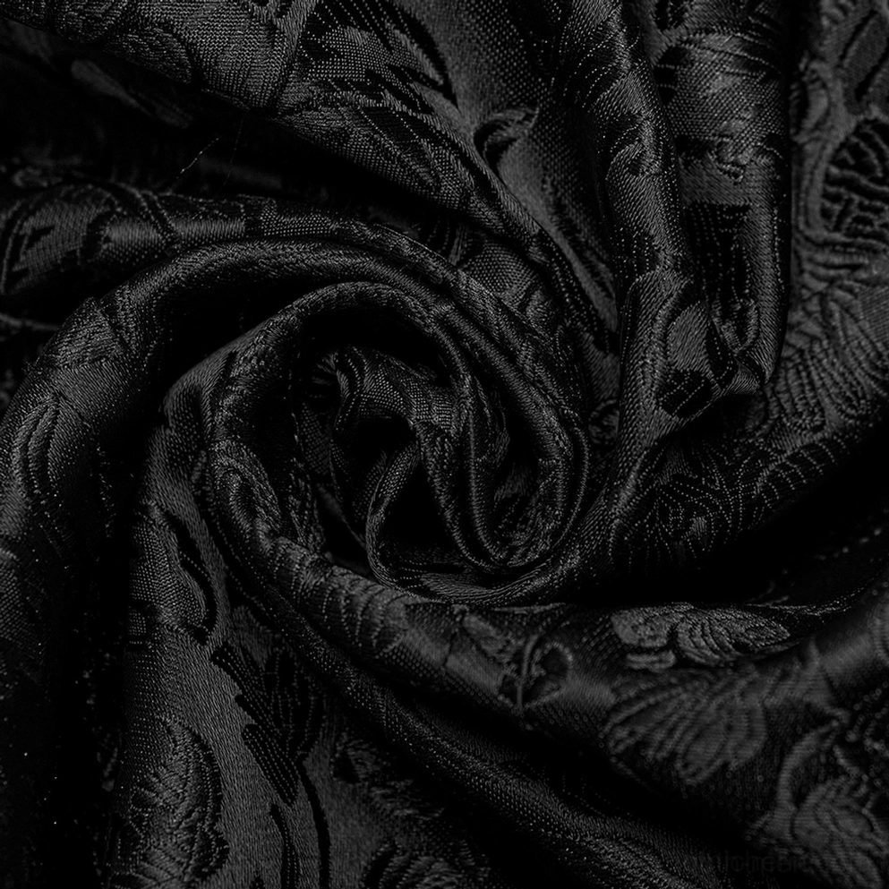 Vollansicht schwarze Blüten-Jacquard Gothic Weste getragen mit Alternative Fashion Ensemble und Accessoires, komplette Styling
