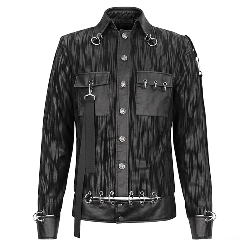 Schwarze Gothic Short Jacke Flach-Ansicht mit Metallringen, Buttonfront und Brusttaschen – Industrial Metal Akzente und Crinkle-Kunstleder