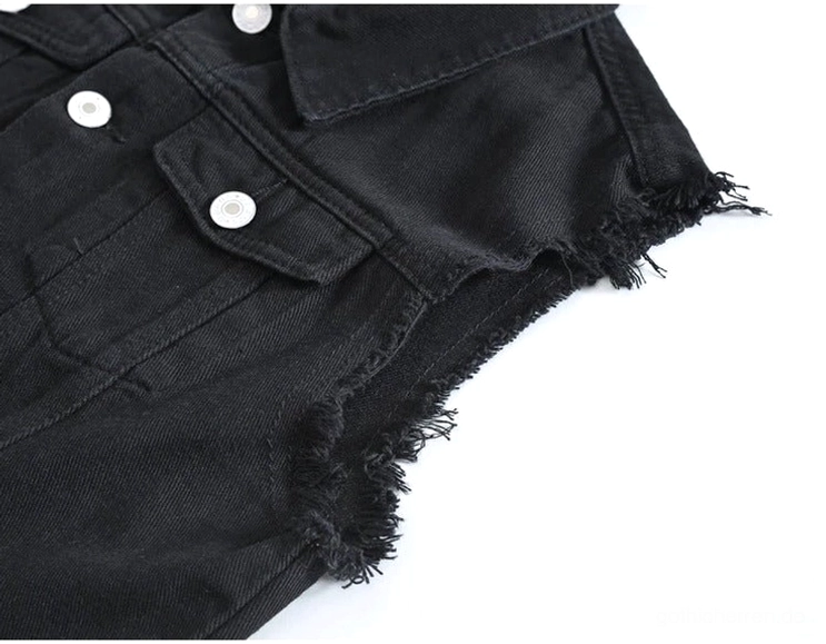 Schwarze Denim Gothic Weste Seitendetail - rohgefranste ärmelloses Lochkanten, silberne Rundknöpfe, Denim Twill Stofftextur, Gothic Waistcoat