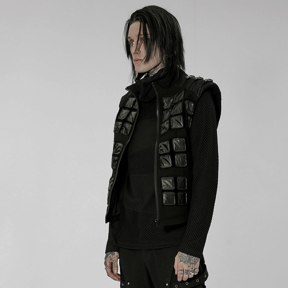 Schwarze Denim Tactical Armor Weste gestylte Produktanzeige zeigt geometrisches Schulterstruktur und gesamte Silhouette, moderne Gothic-Mode Essentials