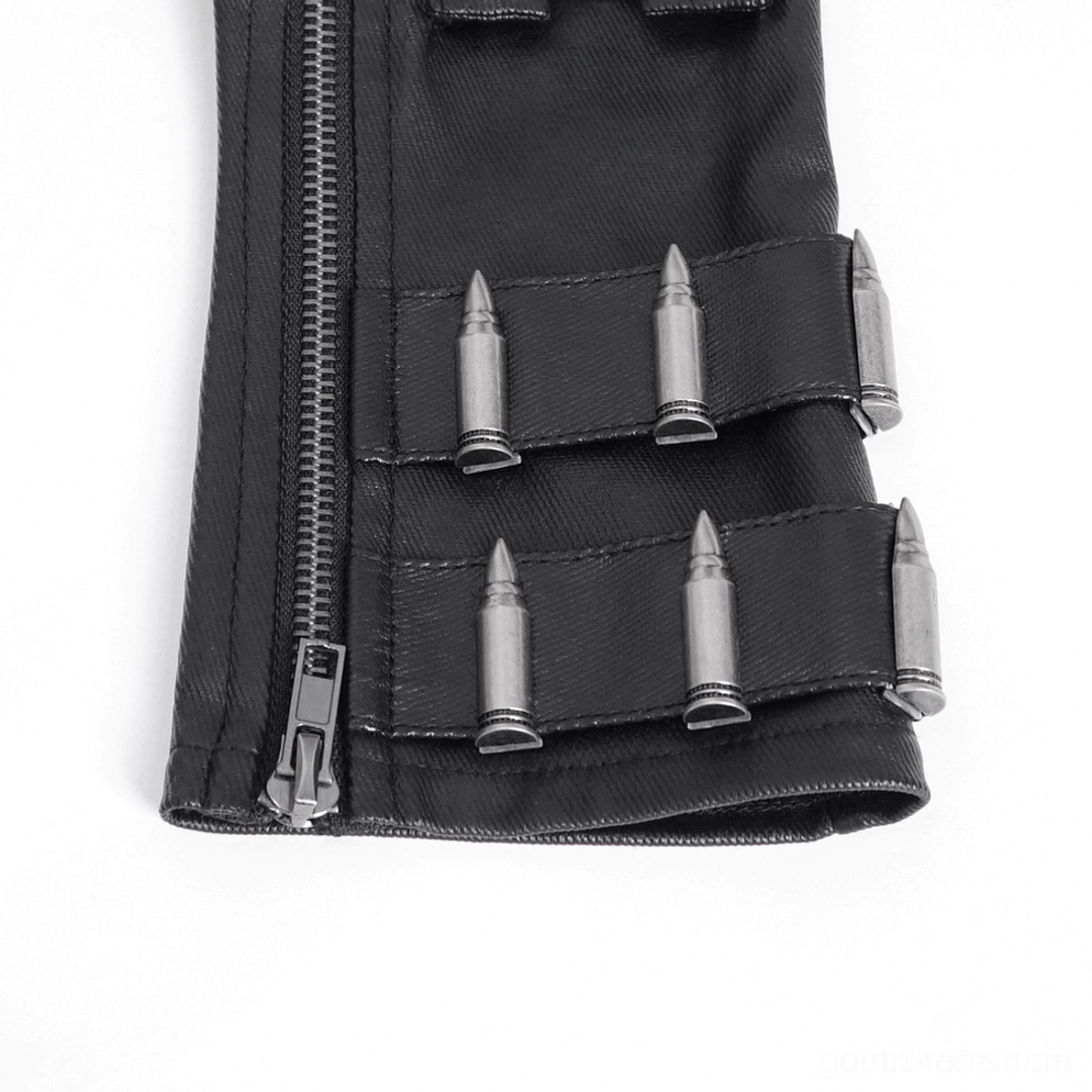 Produktfoto schwarze fingerlose Lederhandschuhe mit Ketten- und Bullet-Verzierungen, zur Präsentation oder als Styling-Inspiration bereit
