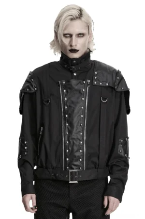 Schwarze Gothic Biker Herrenjacke Frontansicht - strukturierter Stand-Kragen mit handplatzierten Nieten und metallischen D-Ring Details auf Model