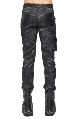 Schwarze Gothic-Punk-Lederhose mit Kunstleder-Trimming und strukturierter Rückentasche, Rückenansicht der taillierten Silhouette