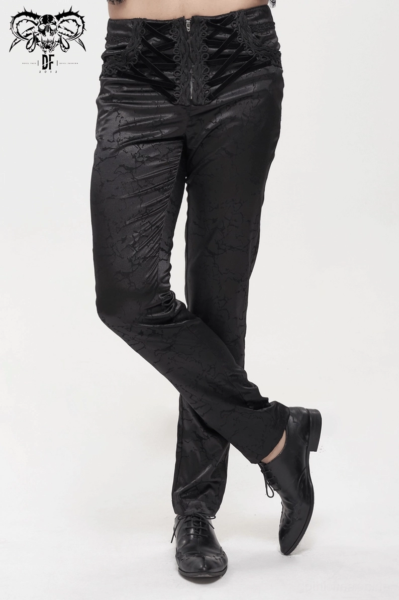 Schwarze Gothic-Cargohose Lifestyle-Darstellung – Passform und Silhouette für gotische Mode-Enthusiasten und Alternative-Träger