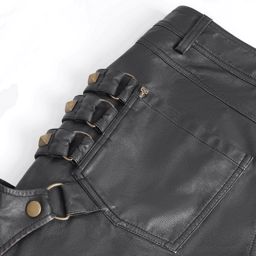 Alternative Perspektive Cargotasche-Konstruktion schwarzer Gothic-Herrencargohose mit Bronze-Hardwaredetails und Kunstleder-Handwerkskunst im Nahaufnahmeformat