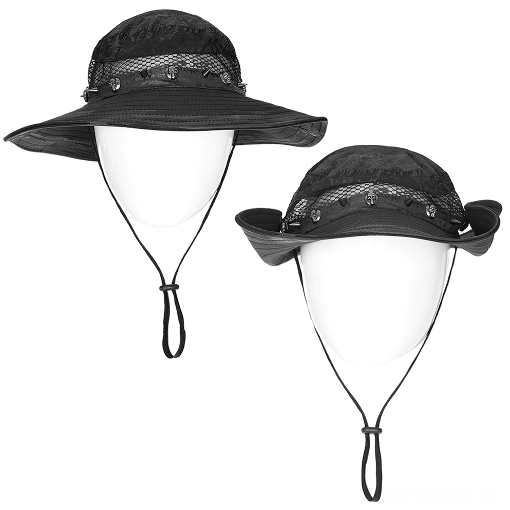 Zwei Varianten schwarzer Gothic Bucket Hats mit Mesh-Paneelen und Metallverzierungen auf Schaufensterköpfen von vorne - Gothic Hüte Vergleich