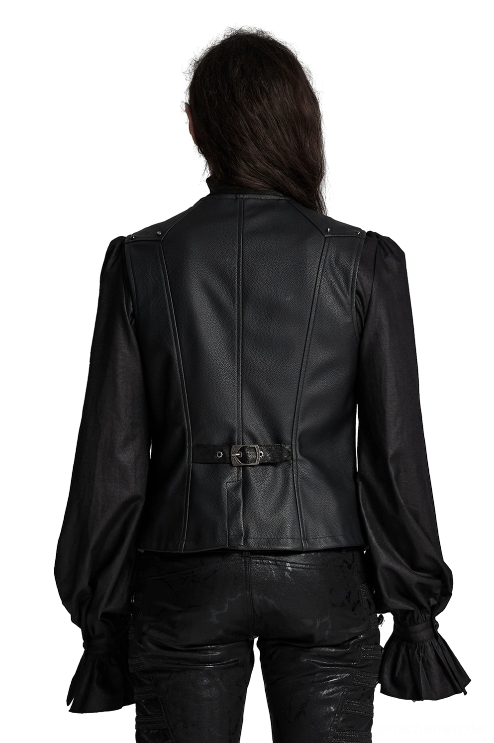 Schwarze Gothic Kunstleder-Anzugweste mit verstellbarem hinterem Metallschnallenverschluss - Rückenansicht auf Model