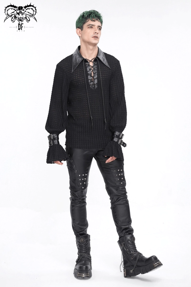 Ganzkörper-Styling schwarze Gothic Lederhose Herrenhose Alternative Mode Tanzfloor Look Rebellische Ästhetik Ansicht