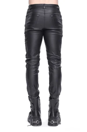 Gothic Lederhose schwarze Herrenhose Rückansicht gesäumte Taschen Lederstruktur Verarbeitung Detail