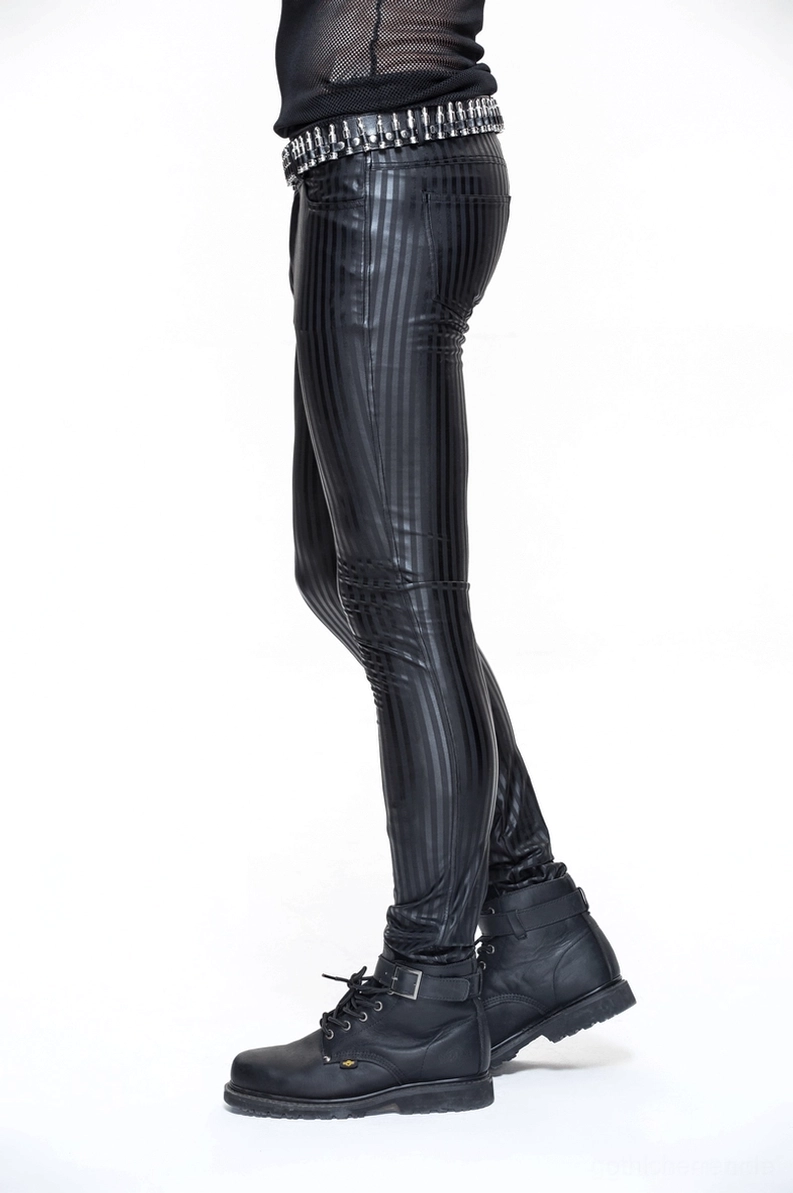 Schwarze Vertikalstreifen Gothic Lederhose Herren rechte Seitenansicht Combat Boots Styling dark aesthetic