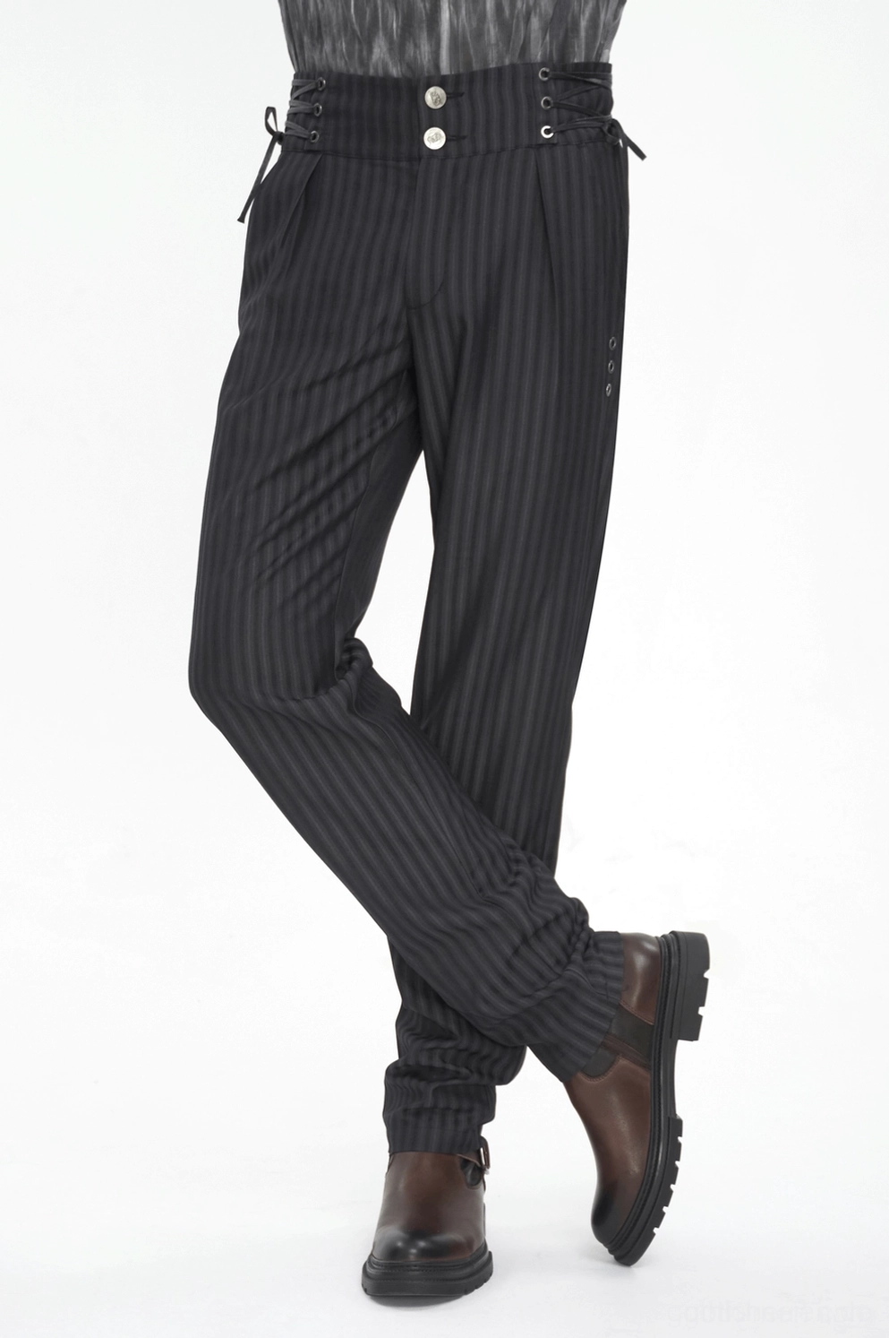Detaillierte Ansicht seitliche Schnürungskonstruktion Metallhardware schwarze Pinstripe Gothic Röhrenhose Konstruktion