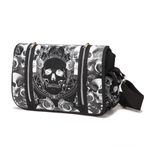 Schwarze Gothic Schädel Canvas Umhängetasche mit dualem Reißverschluss, Frontalansicht mit bedrucktem Rosen- und Totenkopfmuster, alternative Mode Accessoire