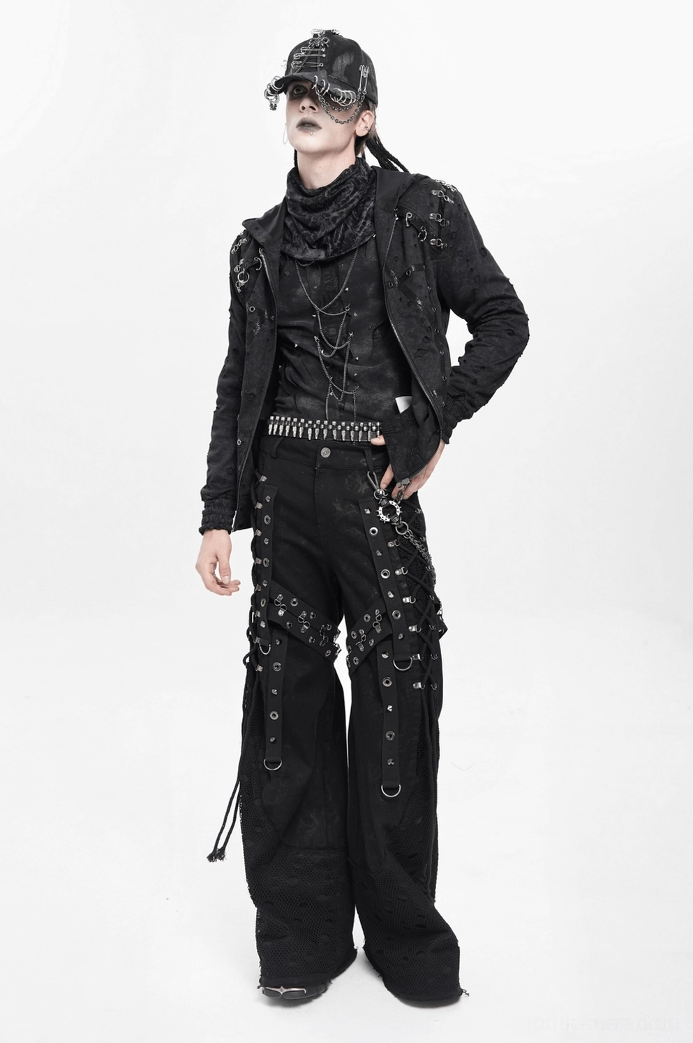 Schwarze Gothic Schlaghose Saum-Detail mit distressed Mesh und weiter ausgestellter Schlaghose-Flare