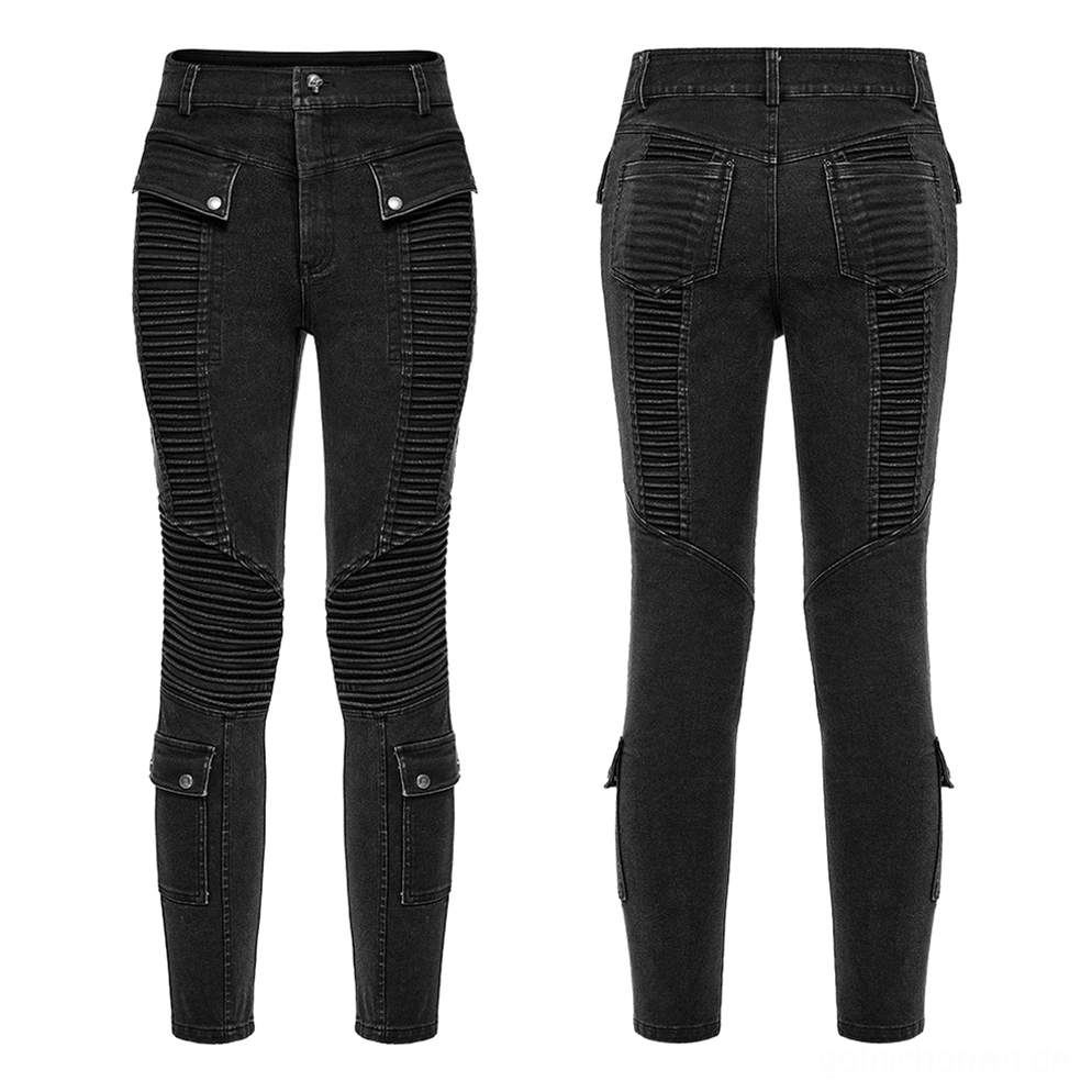 Schwarze gothic skinny denim jeans vorderansicht flachlage - frontklappentaschen mit metalldruckknöpfen gerippte kniepanels untere beintaschen mit schnallen details