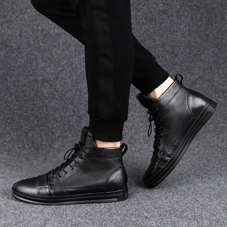 Schwarze echte Leder Gothic Stiefel Herren umfassende Produktansicht finale Präsentation Gesamteindruck