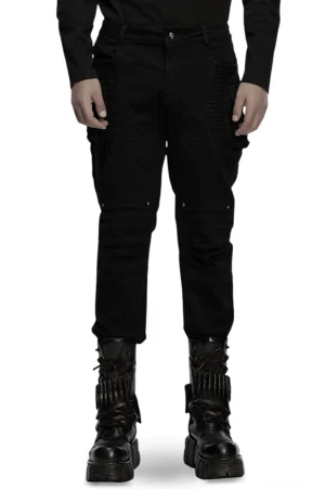 Schwarze Gothic Techwear Röhrenhose mit 3D-Plissees - Vorderansicht Vollbild auf männlichem Modell mit Platform Combat Boots, zeigt schlanke Silhouette und taktische Taschenkonstruktion