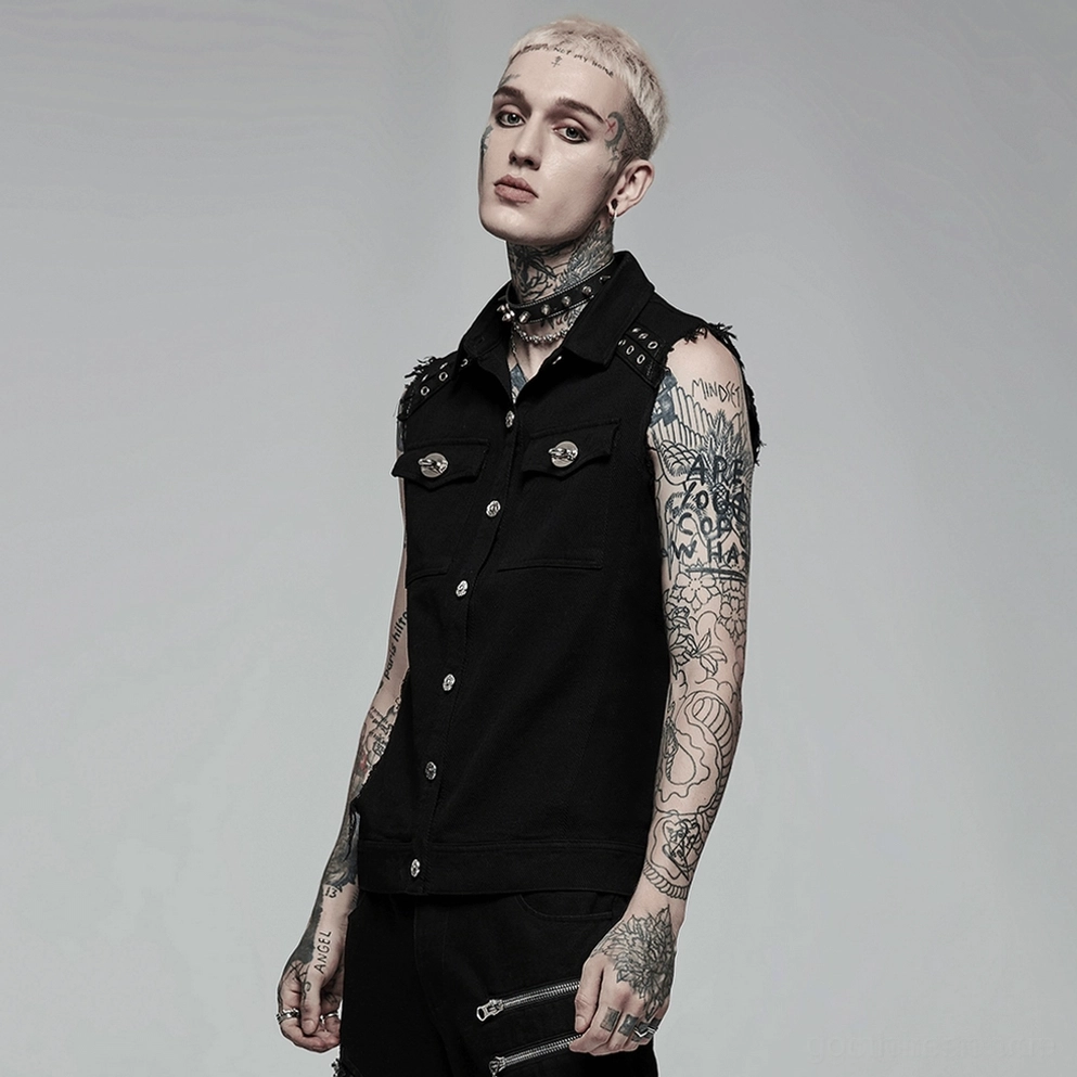 Alternative Ansicht der schwarzen Gothic Twill-Weste mit Betonung auf Ghost-Head-Schnalle und Metallbeschlags-Akzente, zeigend Design-Fokus