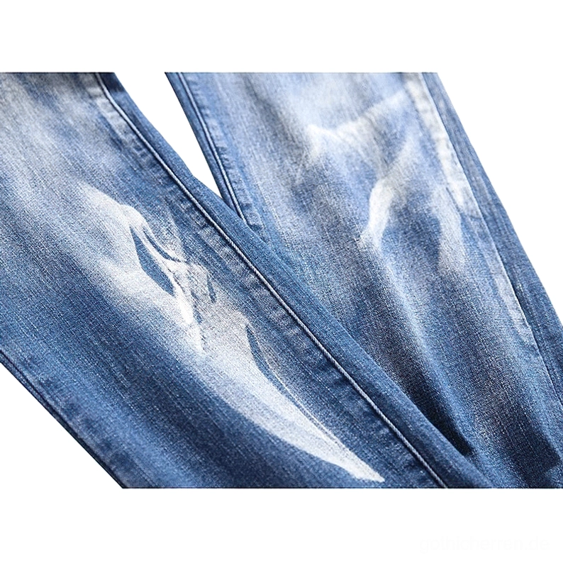 Schwarze gotische Totenkopf-Denim-Jeans mit 3D-Druck-Design Tiefenwirkung und künstlerischem Detail-Nahaufnahme