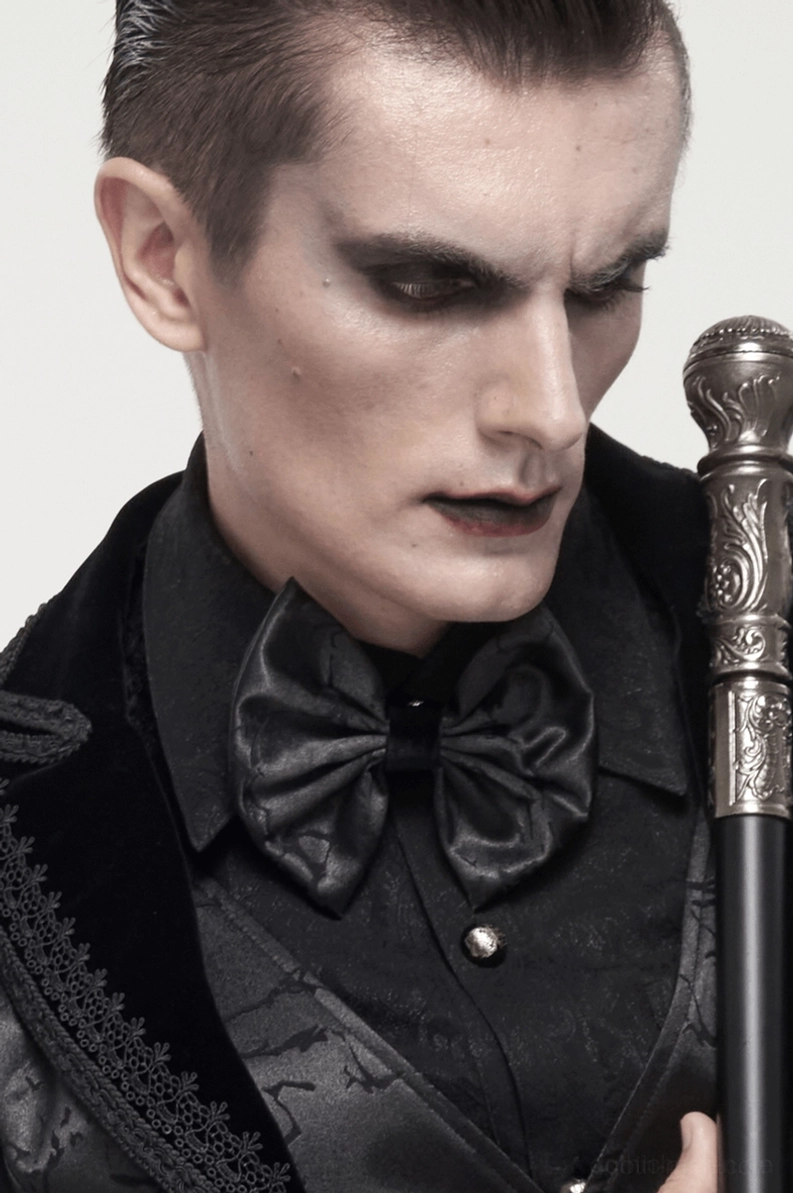 Schwarze Jacquard Gothic Krawatte mit Schnürverschluss Gesamtansicht zeigt komplette Vorderprofilansicht, Stilisierungsdetails und Schnürverschluss-Design mit gotischer Ästhetik