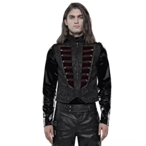 Schwarze Jacquard-Samt-Gothic-Weste mit roten Samtpanelen Vorderansicht auf männlichem Modell mit langen Haaren und Lederhosen