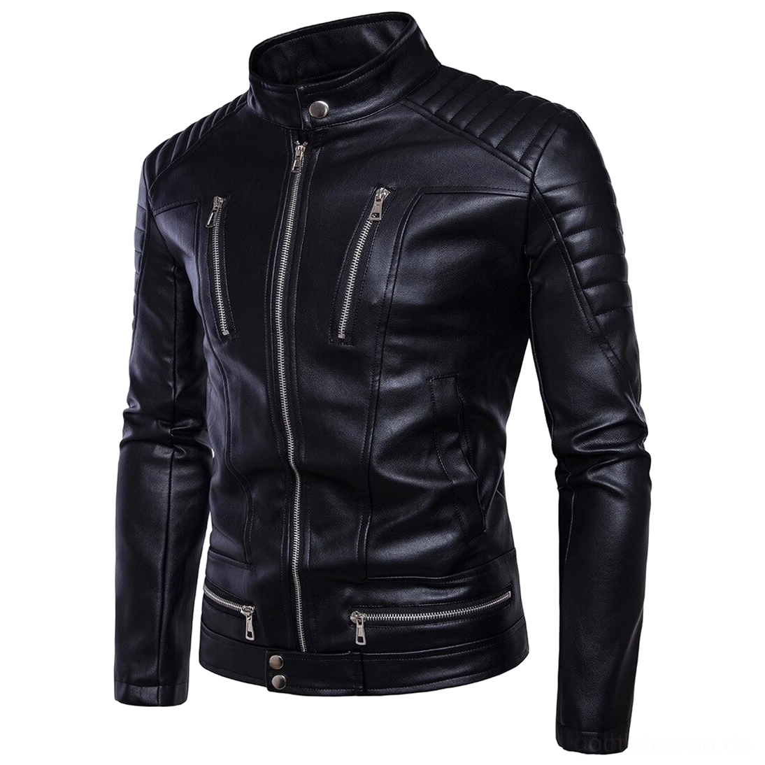 Schwarze Kunstleder-Motorradjacke in der Dreiviertelperspektive von vorne, zeigt Stehkragen und anliegende Silhouette