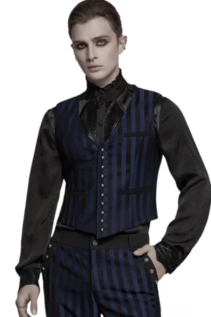 Schwarze Marine Weste mit vertikalen Streifen von vorne – männliches Model zeigt gothic steampunk Design mit geschnitzten Metallknöpfen und V-Ausschnitt