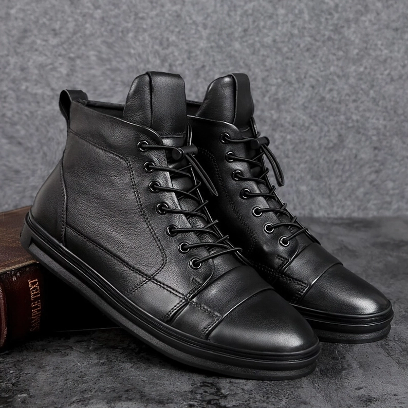 Schwarze Plus Plush Gothic Stiefel Herren Winterversion verstärkte Fleece Innenfütterung Nahaufnahme