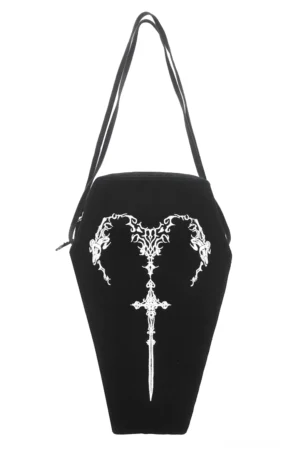 Schwarze sargförmige gotische Schultertasche mit weißer Schwert- und Ranken-Stickerei, Vorderansicht auf weißem Hintergrund, detaillierte Produktfotografie