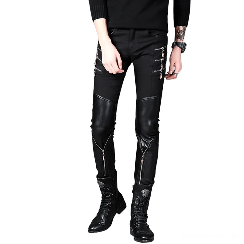 Frontansicht schwarzer Skinny-Biker-Hose – Gothic-Patchwork-Trousers mit Bein-Reißverschlüssen, dekorativer Hardware und Slim-Fit-Silhouette für Herren-Lederhose